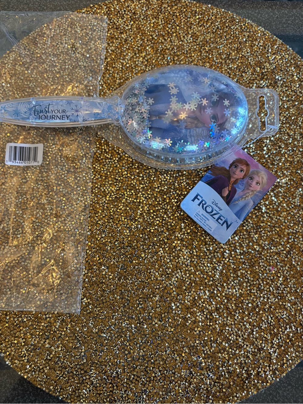 Disney Frozen ll NWT Elsa Blue Glitter Paddle Hair Brush Snowflake Confetti